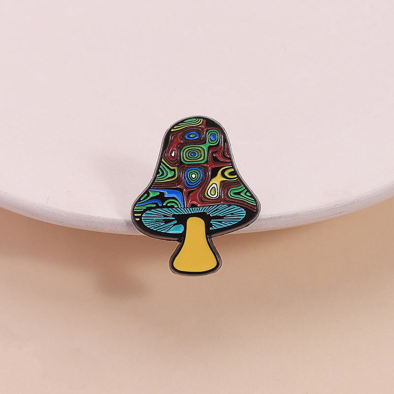 Spellette in smalto con design - Flower Frog Pin recensione e prezzo